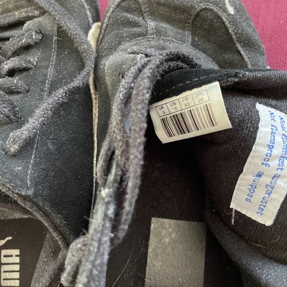 Men’s  Suede Puma shoes - Picture 3 of 4